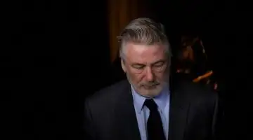 A promotoria baixou a acusação contra Alec Baldwin: quanto tempo ele poderia passar na prisão