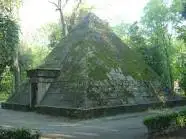 A Pirâmide do Cascine para fazer sorvetes e sorvetes